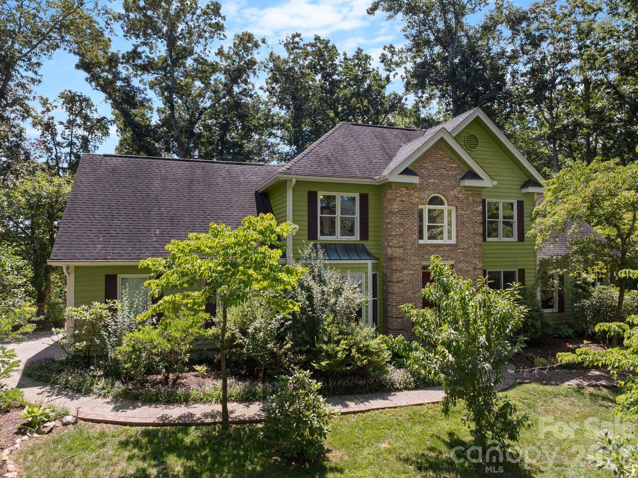 36 Windsong DR #18, Fairview, NC 28730