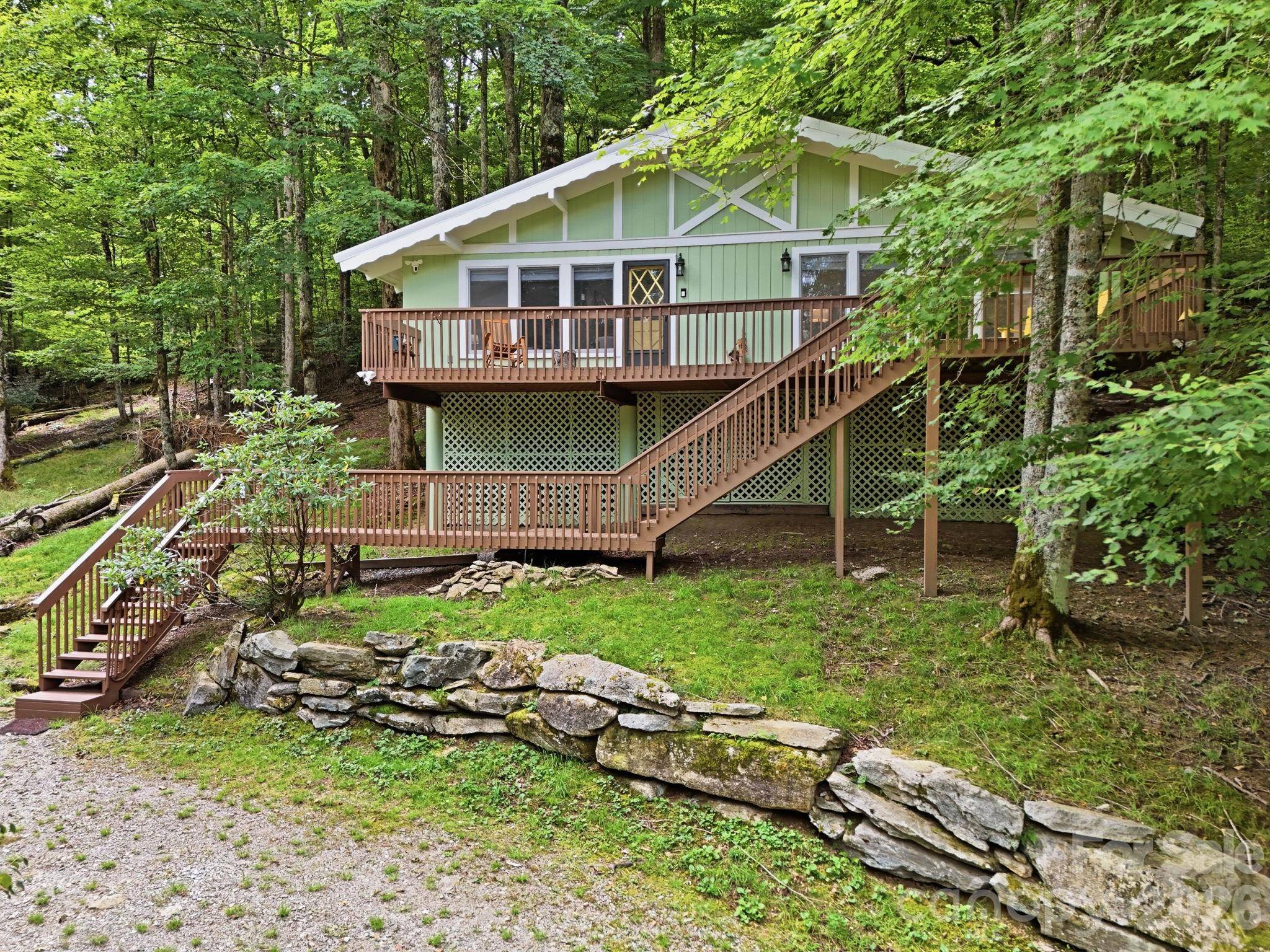 242 Charter Hills RD, Beech Mountain, NC 28604