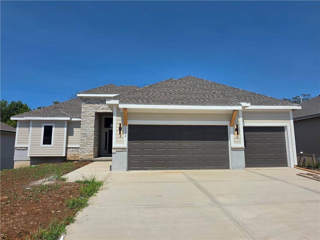 2284 Wabash ST, Olathe, KS 66061