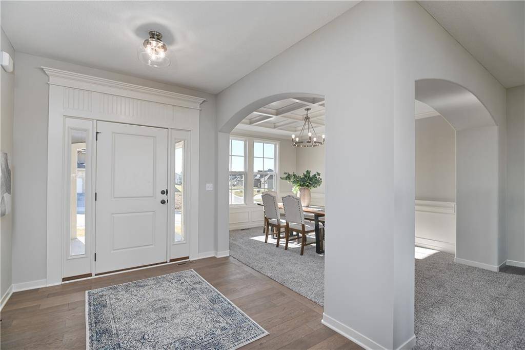 2353 W Wabash ST, Olathe, KS 66061