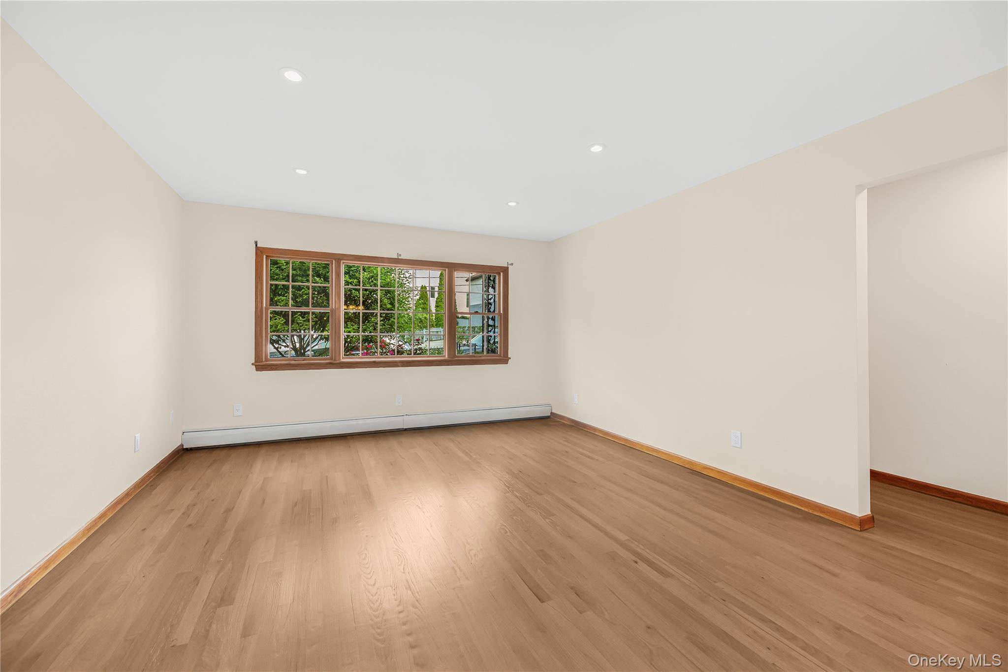 99 Clarendon AVE, Yonkers, NY 10701