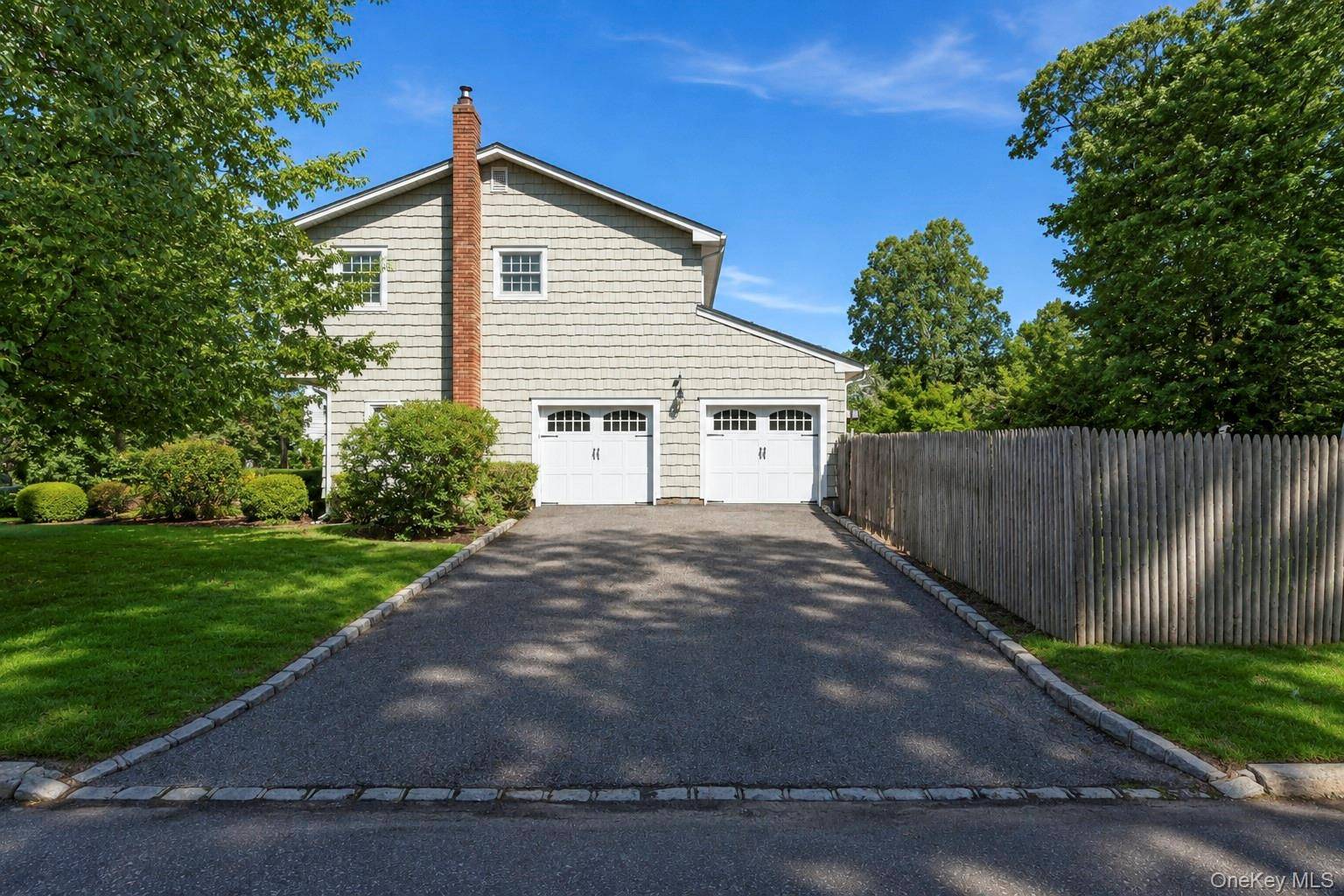 255 Lake AVE, Nesconset, NY 11767