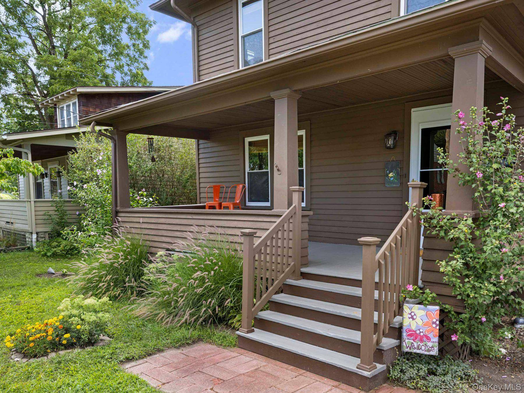 21 Manor PL, Kingston, NY 12401