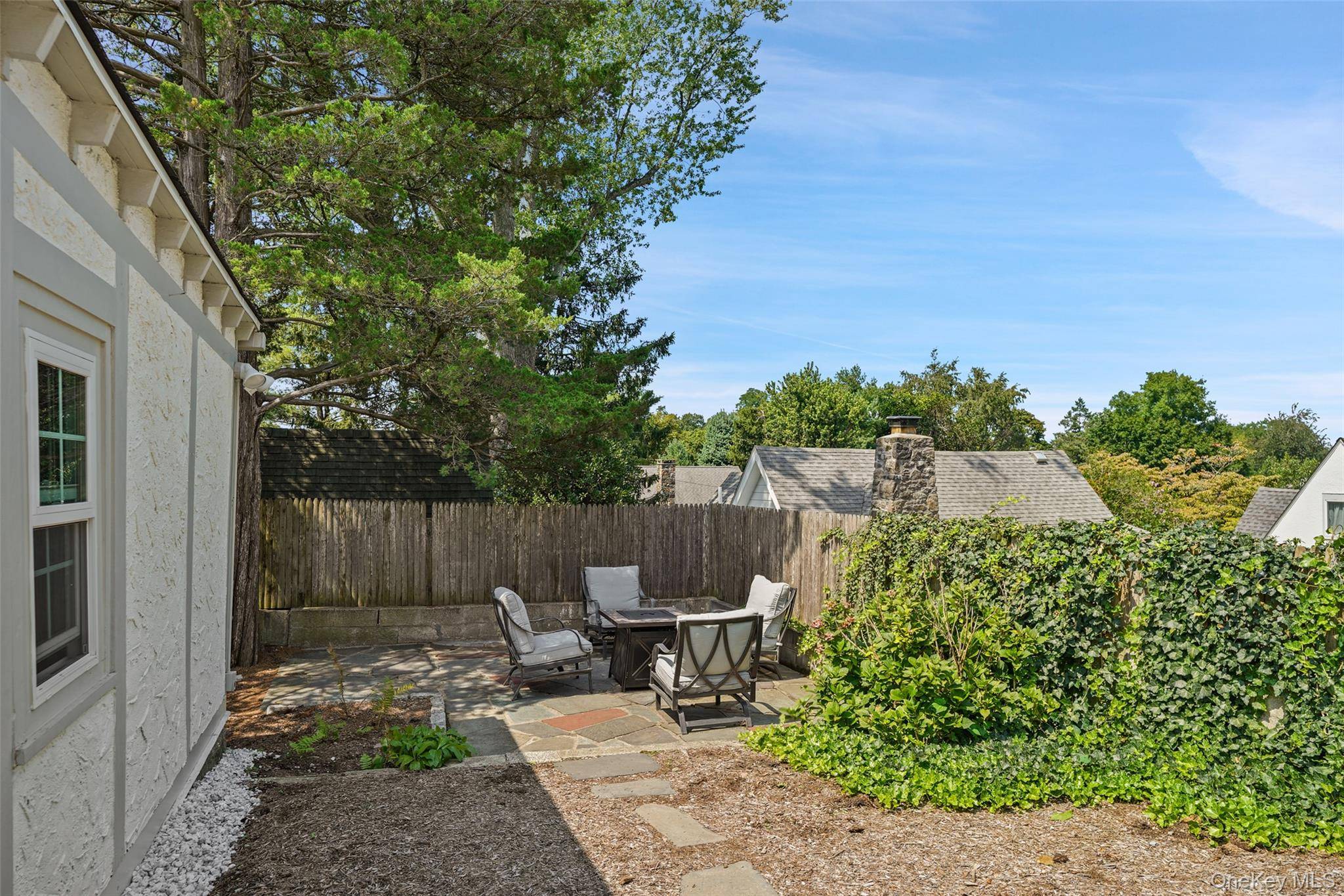 319 Oakland Beach AVE, Rye, NY 10580
