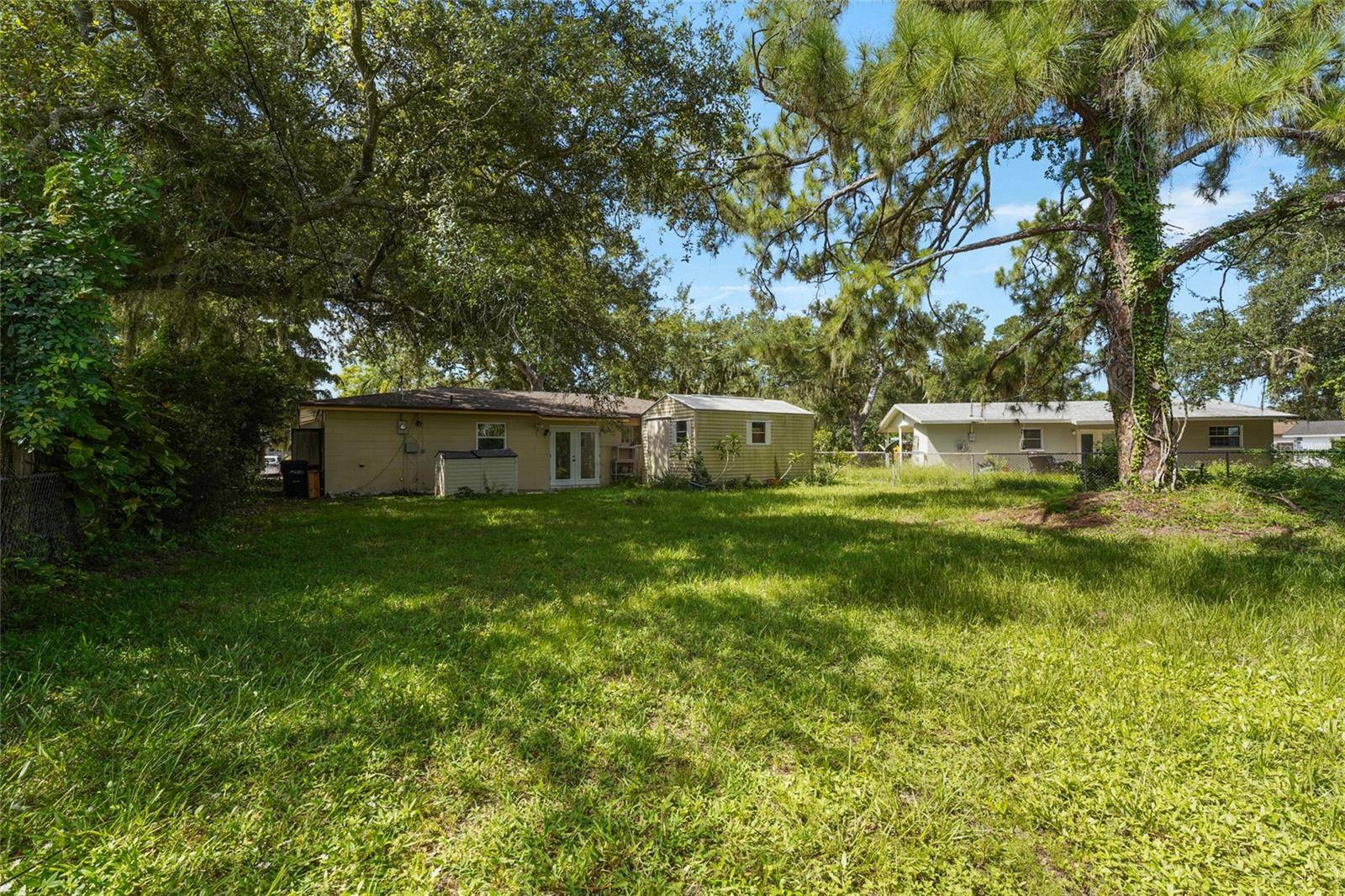 4923 BROOKMEADE DR, Sarasota, FL 34232