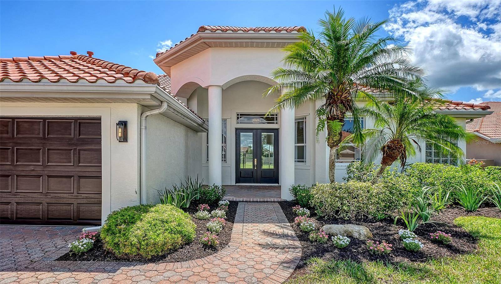 2729 HARVEST DR, Sarasota, FL 34240
