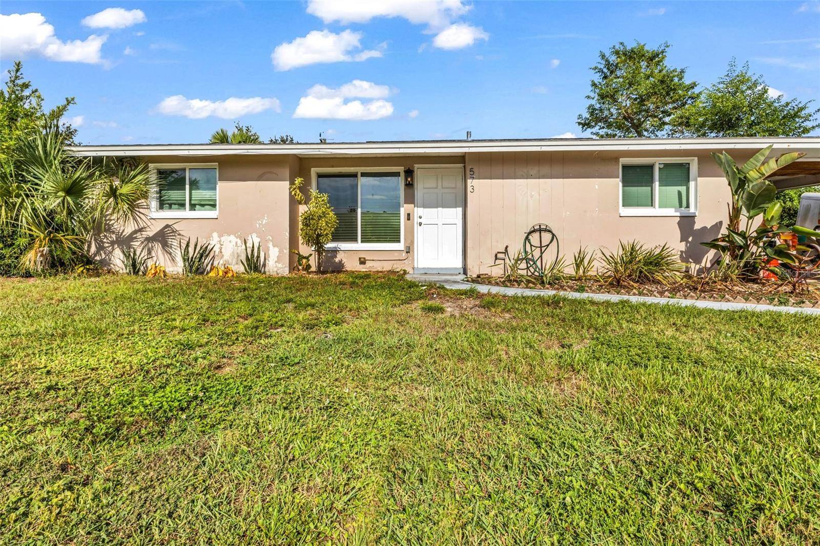 573 SKYLARK LN NW, Port Charlotte, FL 33952