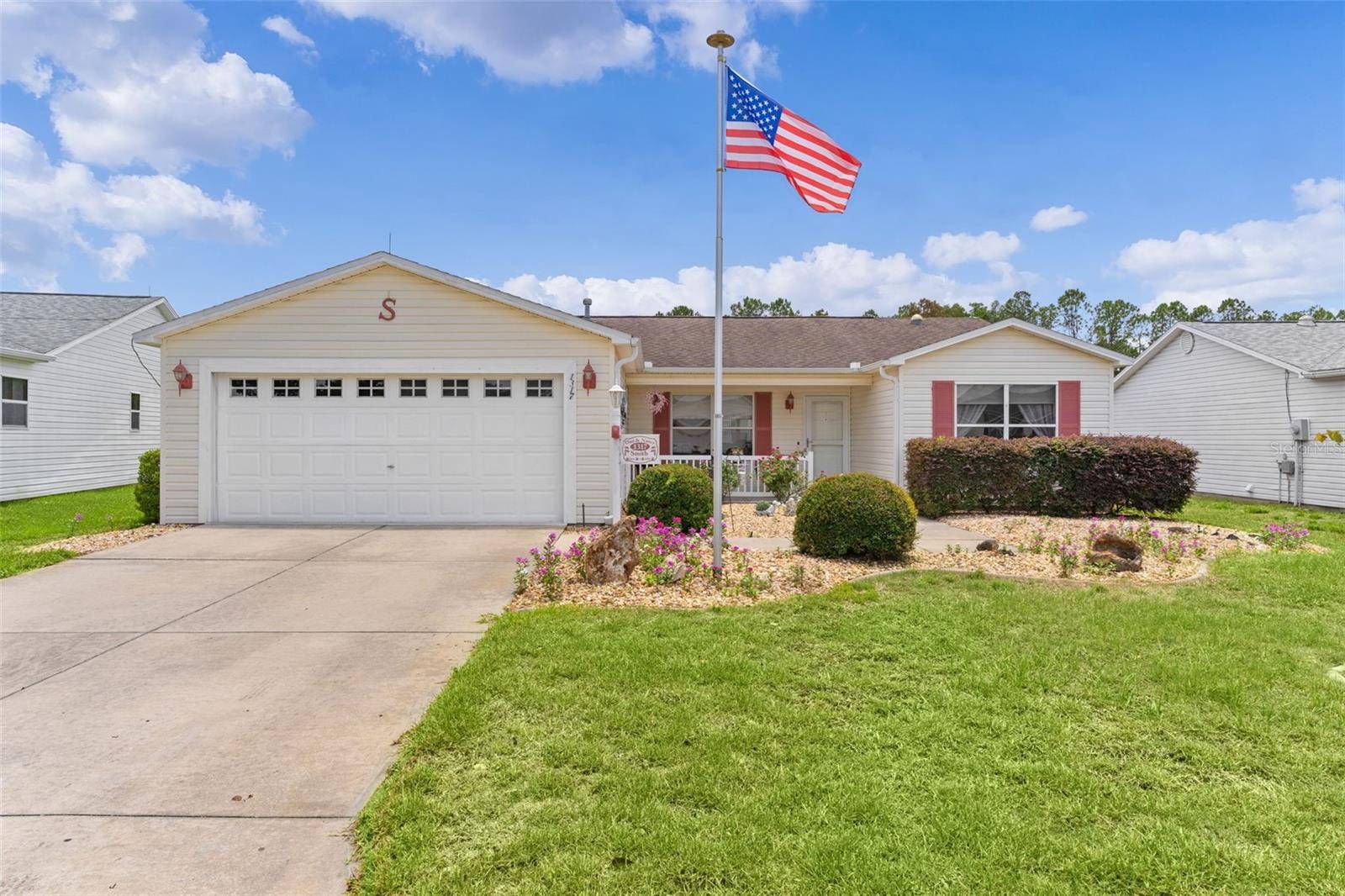 1317 CARVELLO DR, The Villages, FL 32162
