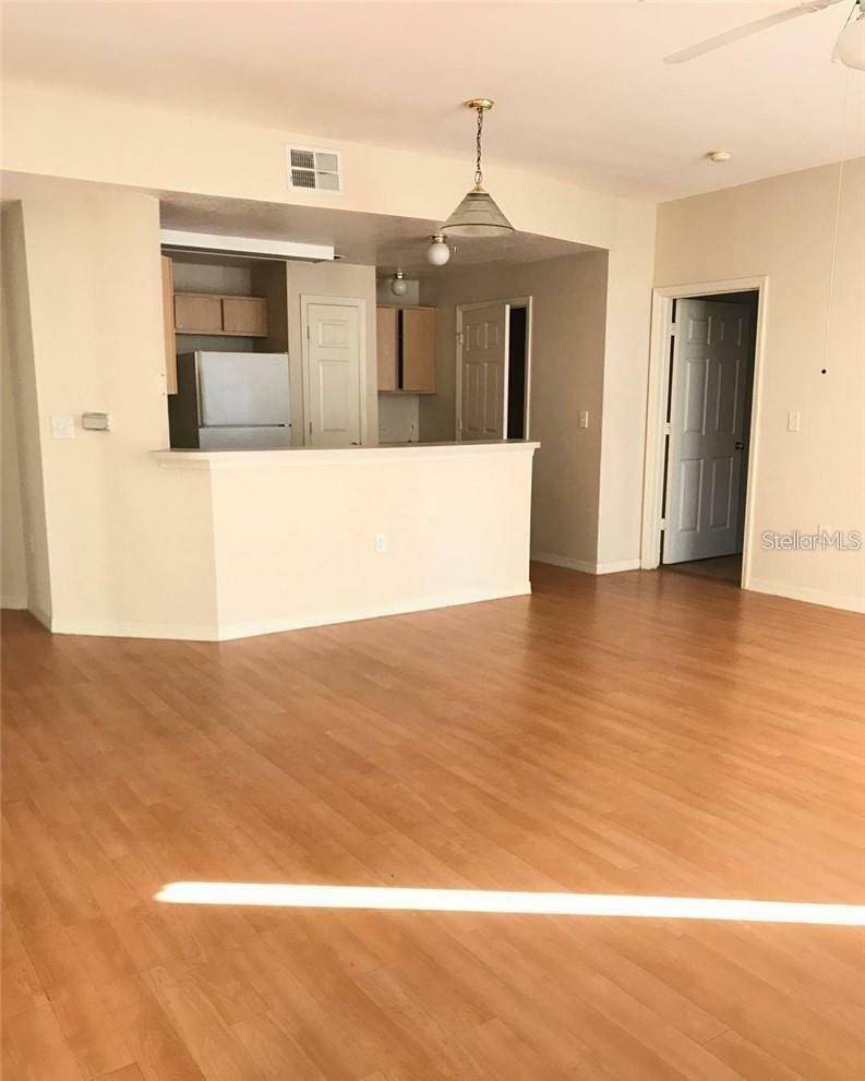 2000 ERVING CIR #102, Ocoee, FL 34761
