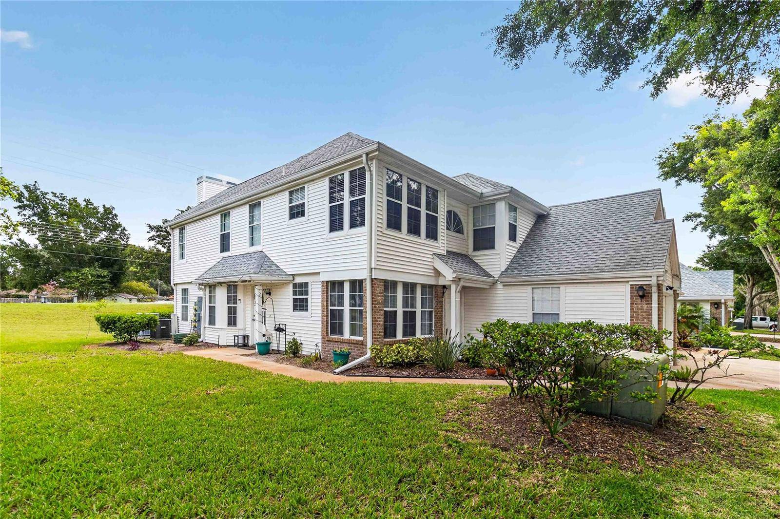 4807 COACHMANS DR #2402, Orlando, FL 32812