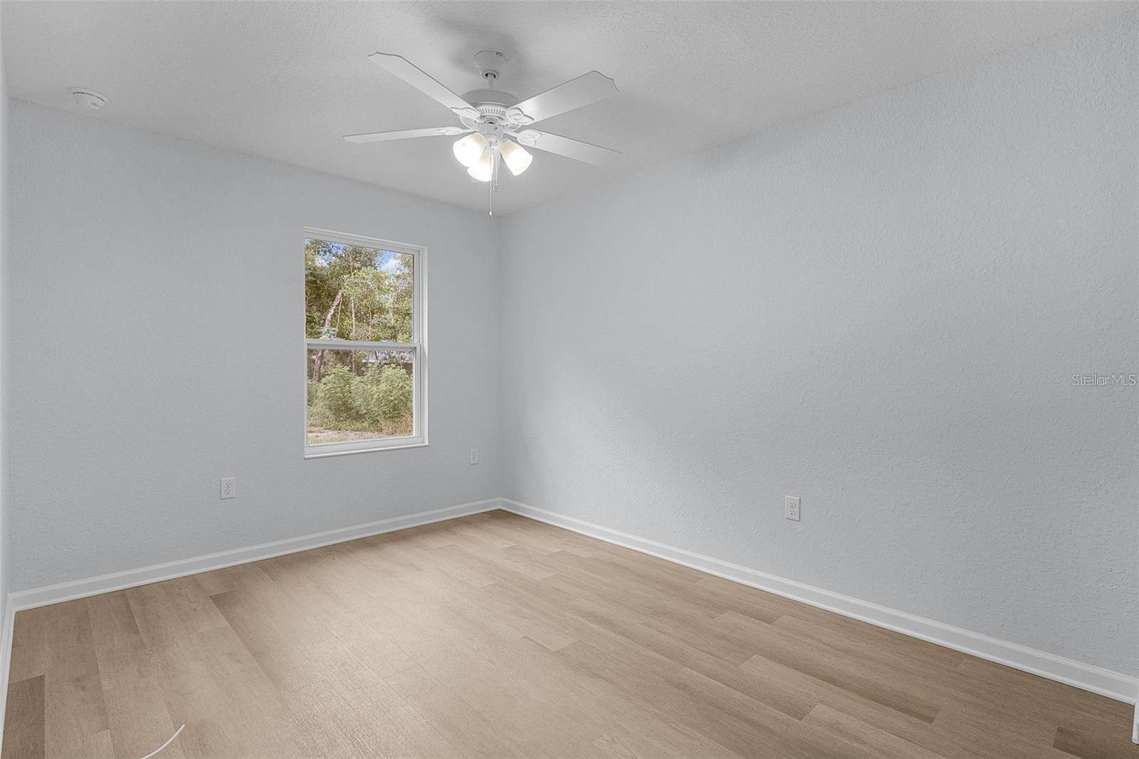 77 FISHER RUN TER, Ocklawaha, FL 32179