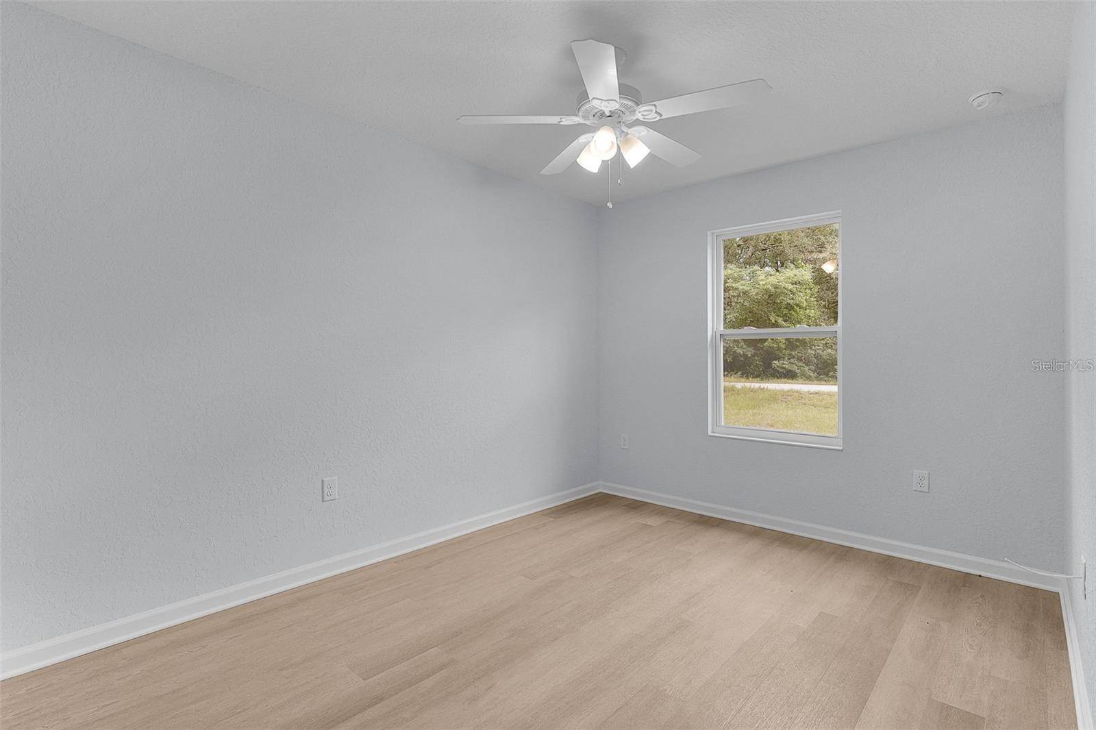 14 FISHER LOOP TRCE, Ocklawaha, FL 32179