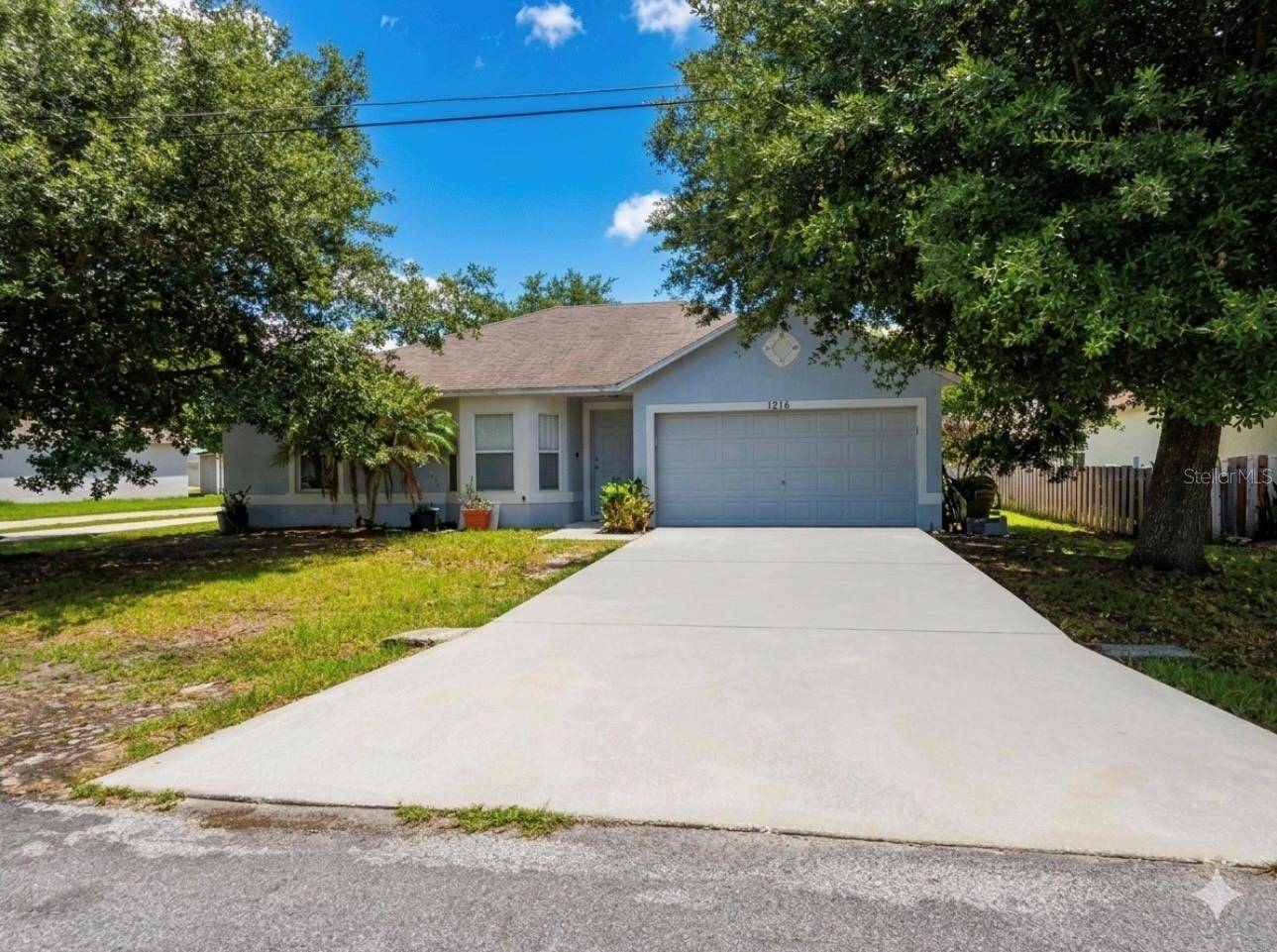 1316 BURNLEY CT, Kissimmee, FL 34758