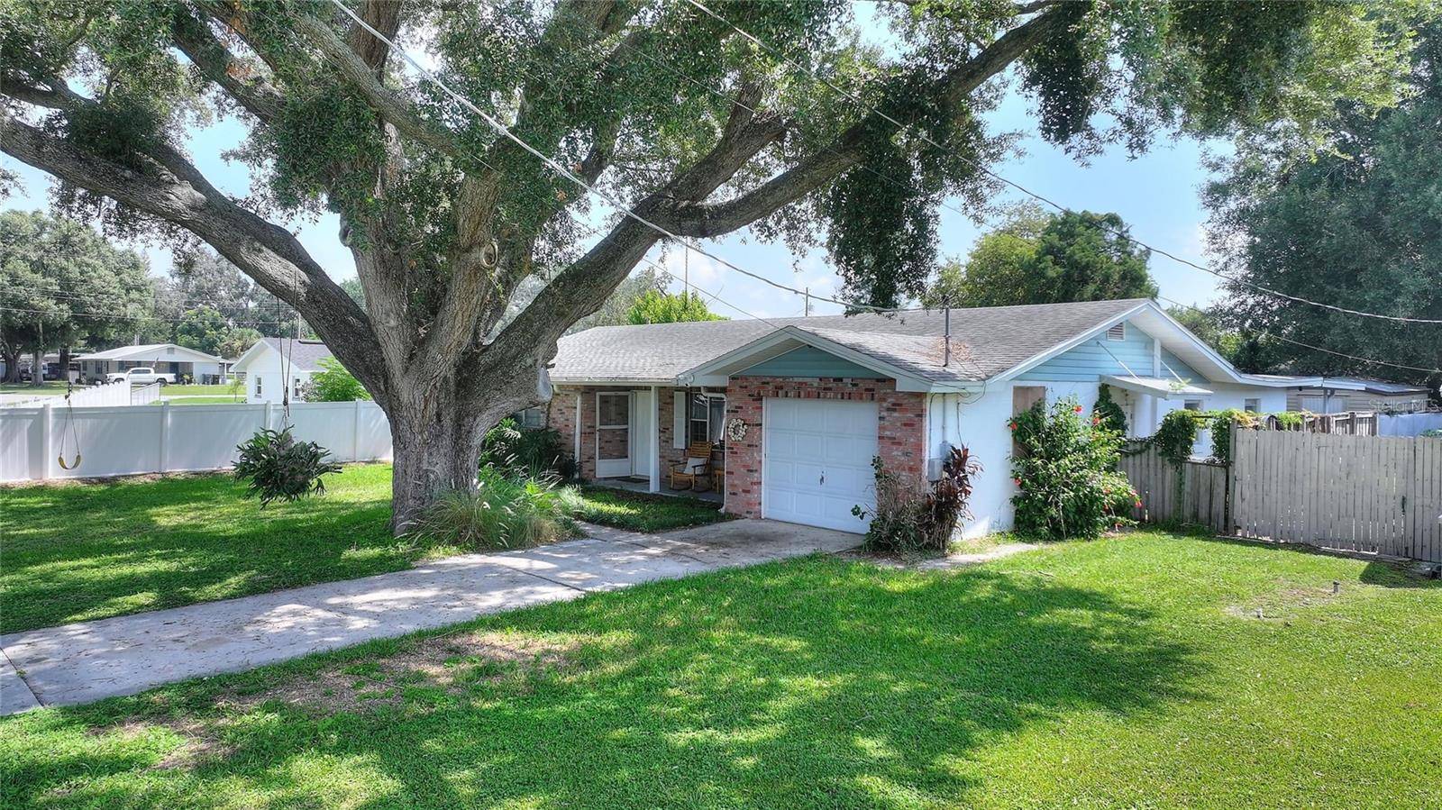 2802 SUNSET DR NW, Winter Haven, FL 33881