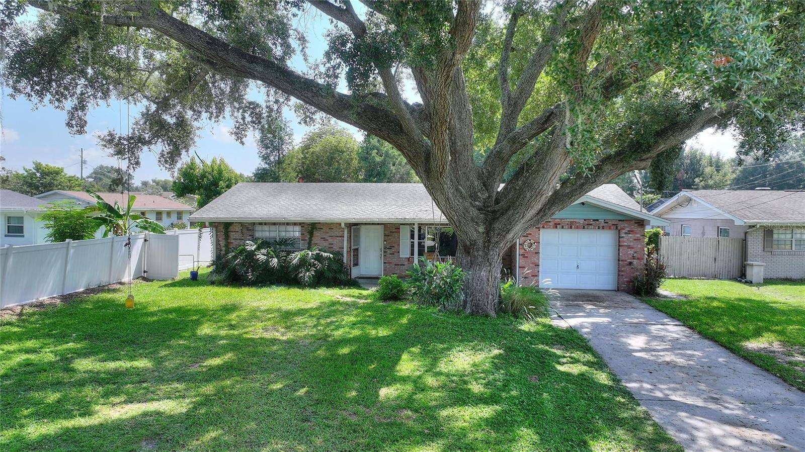2802 SUNSET DR NW, Winter Haven, FL 33881