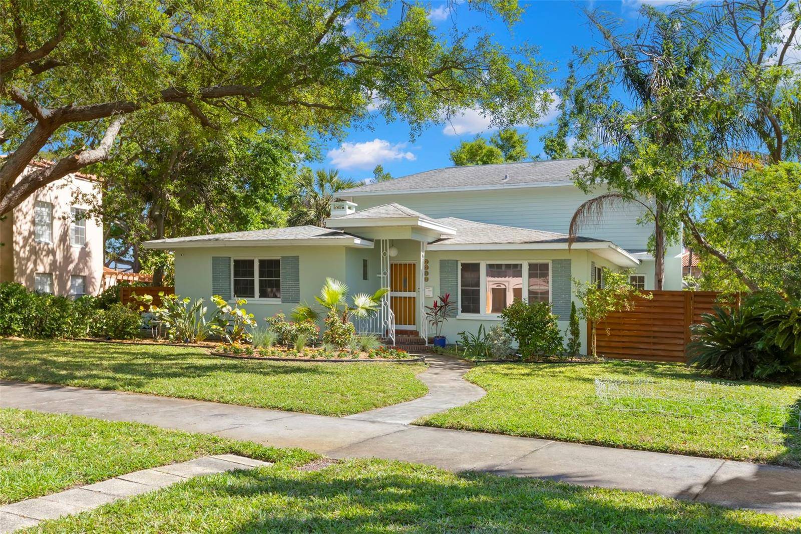 2217 BREVARD RD NE, St Petersburg, FL 33704