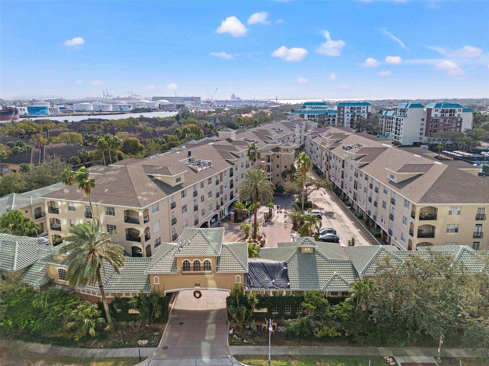 501 KNIGHTS RUN AVE #2111, Tampa, FL 33602