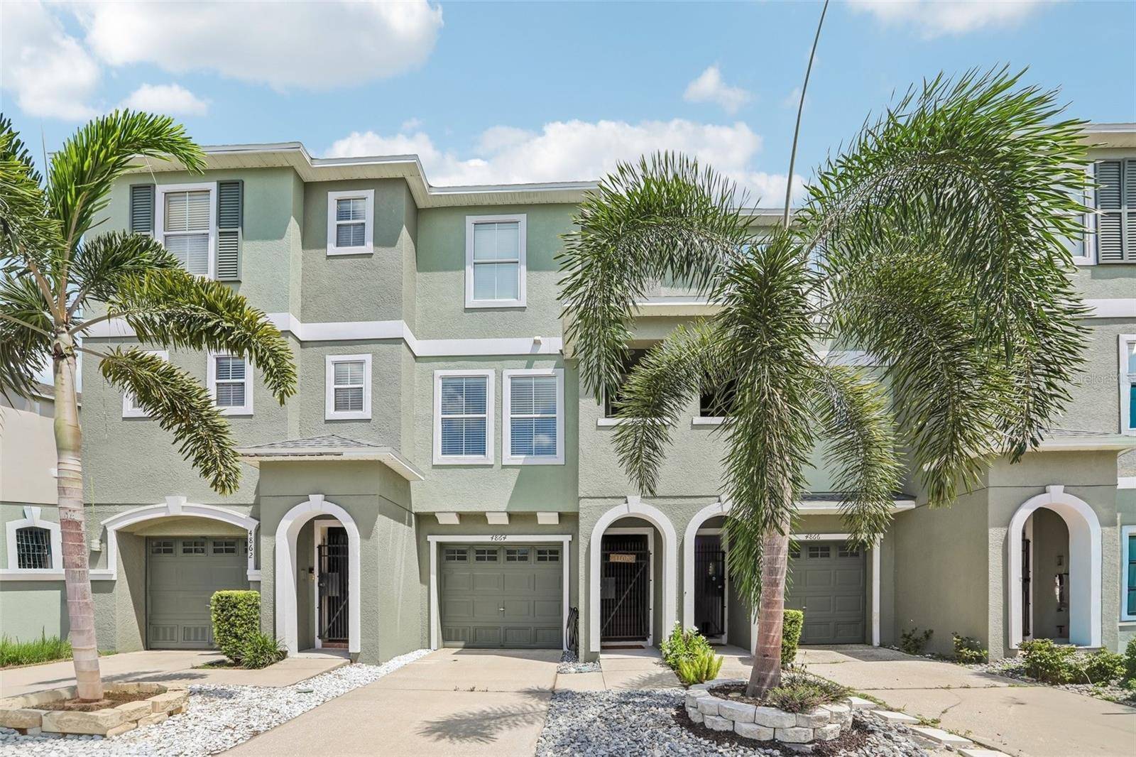 4864 TUSCAN LOON DR, Tampa, FL 33619