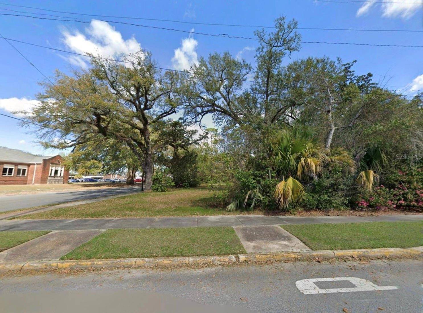 DEERING ST, Marianna, FL 32446