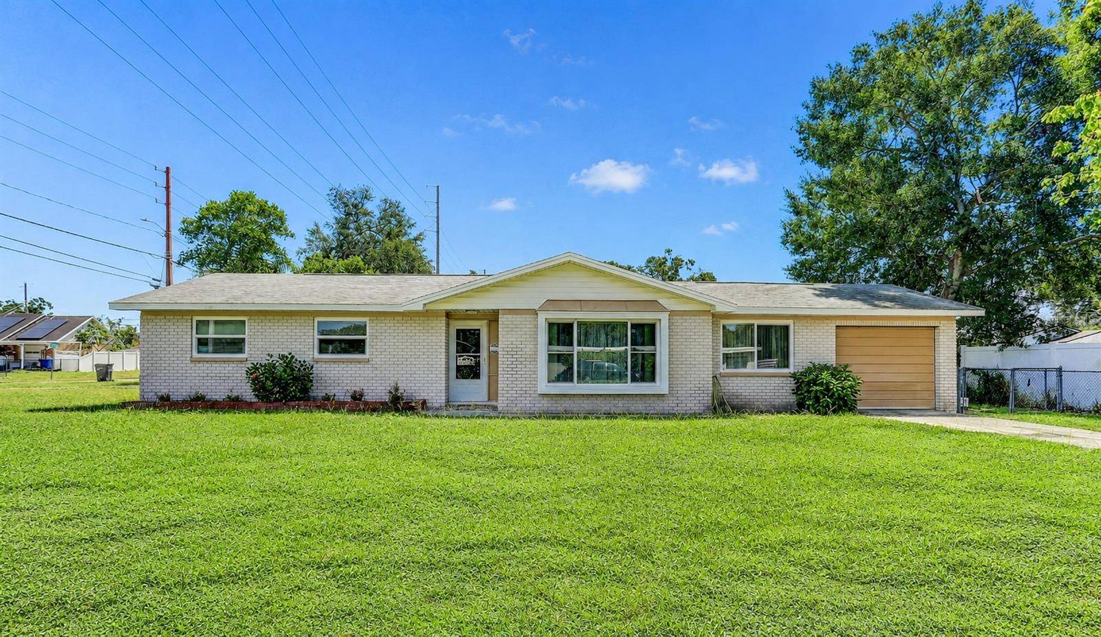 7703 LAKESIDE BLVD, Tampa, FL 33614