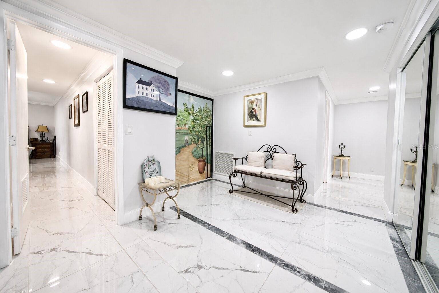 1501 GULF BLVD #305, Clearwater Beach, FL 33767