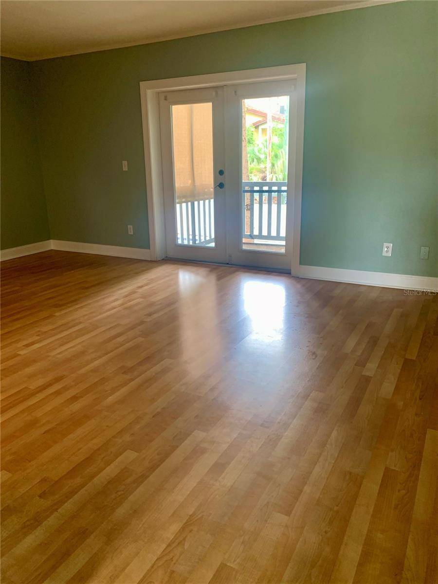 4607 W NORTH B ST #208, Tampa, FL 33609