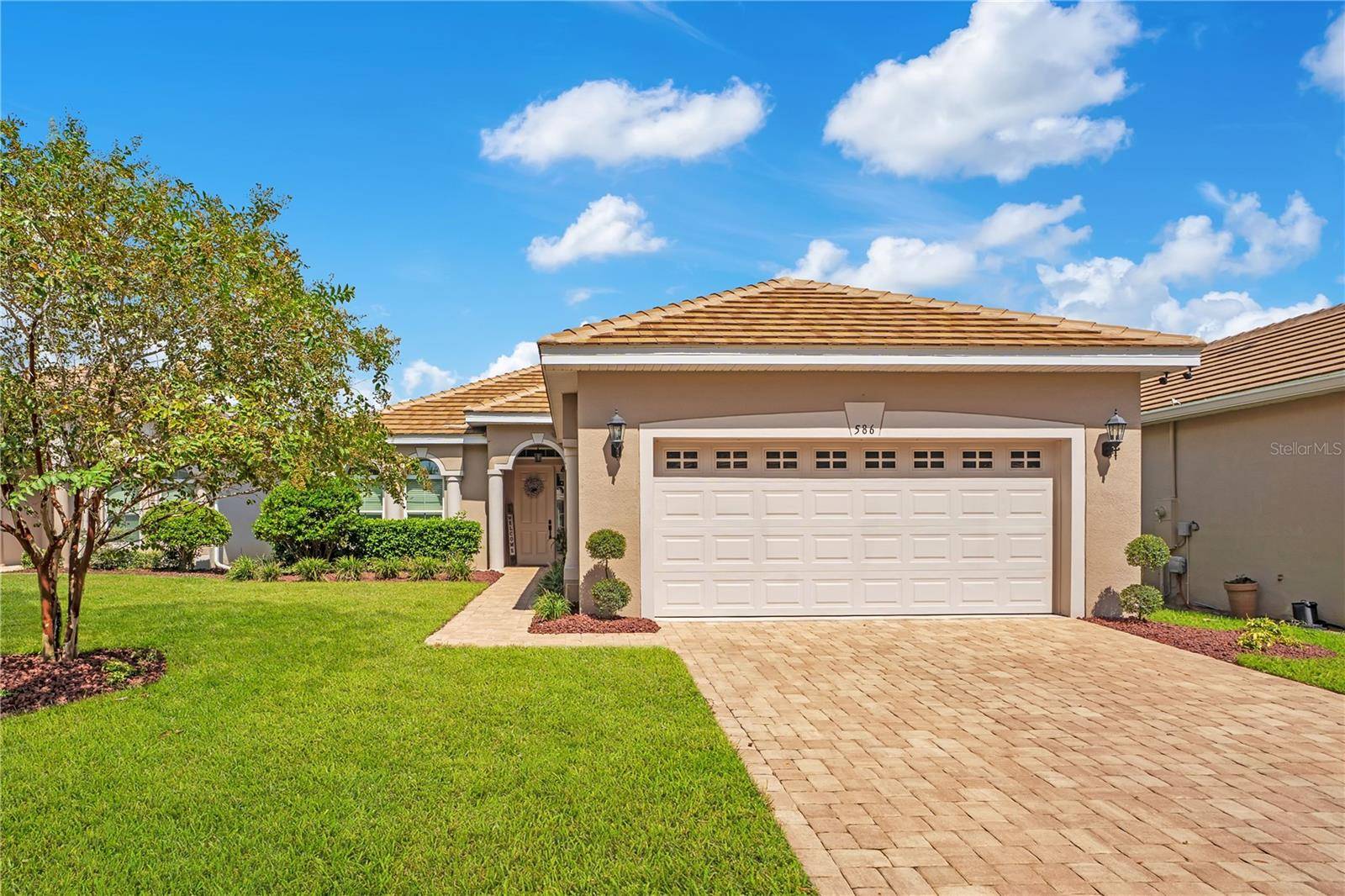 586 NEWHALL LN, Debary, FL 32713