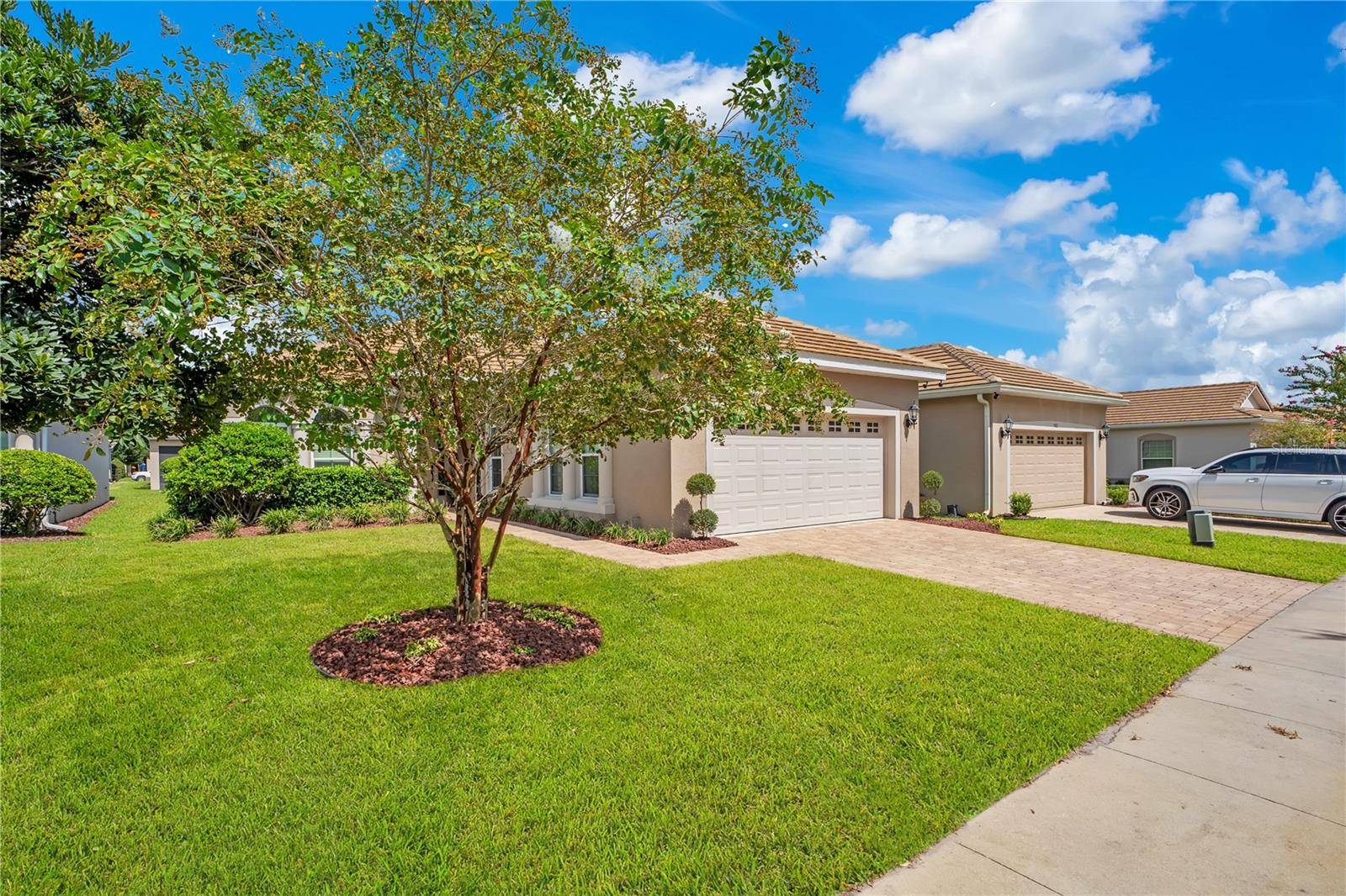 586 NEWHALL LN, Debary, FL 32713