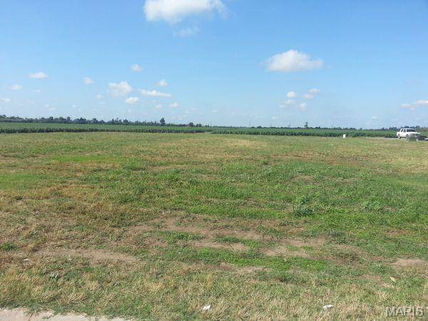 1201 Lawrence, Sikeston, MO 63801