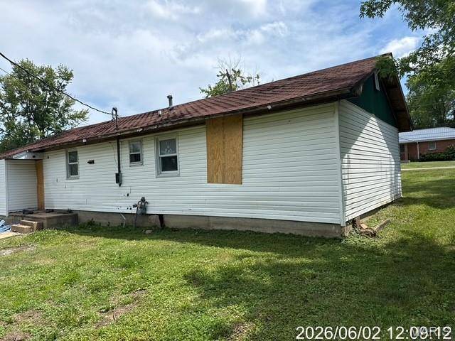 206 Mueller DR, Cuba, MO 65453