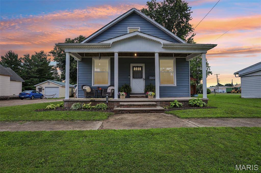 402 E Ryder ST, Litchfield, IL 62056