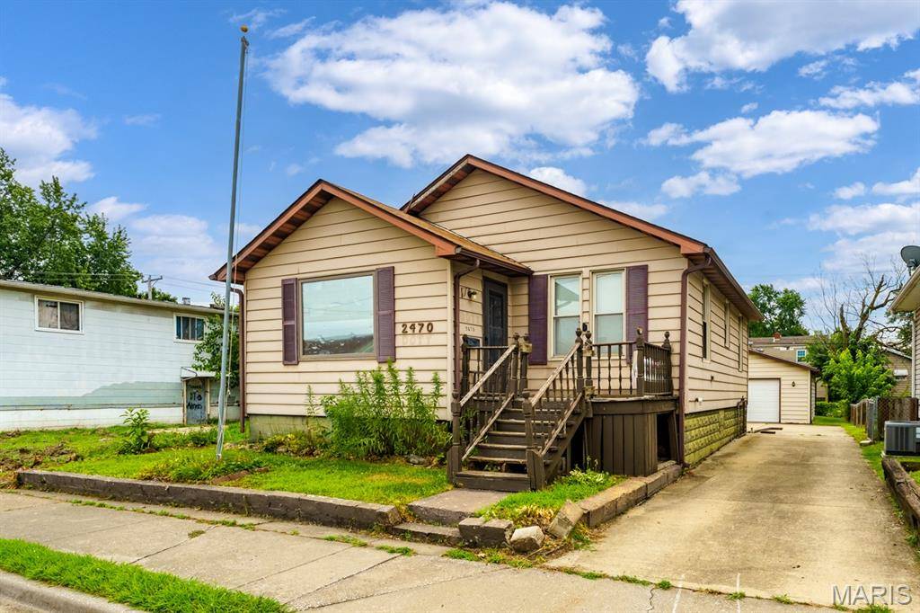 2470 Center ST, Granite City, IL 62040