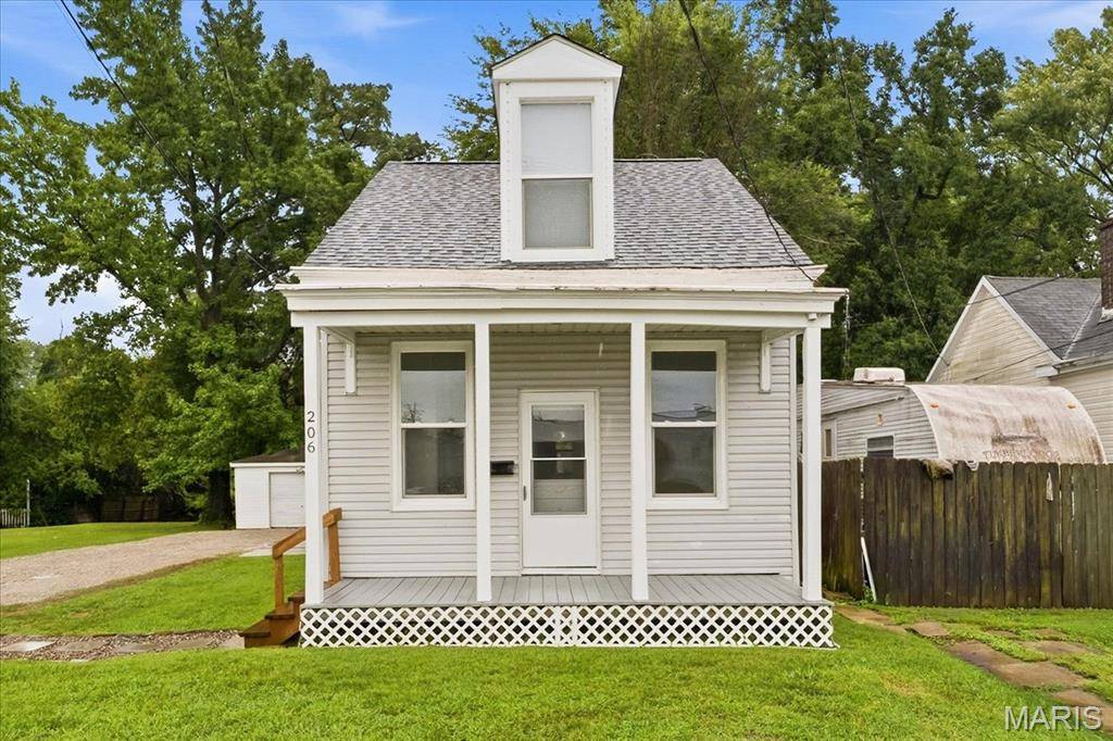 206 S 20th ST, Belleville, IL 62226