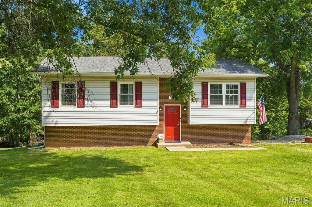 313 Kronos DR, Olympian Village, MO 63020