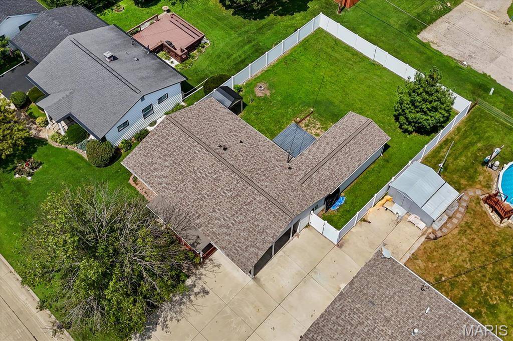 209 Pleasant Ridge RD, Fairview Heights, IL 62208