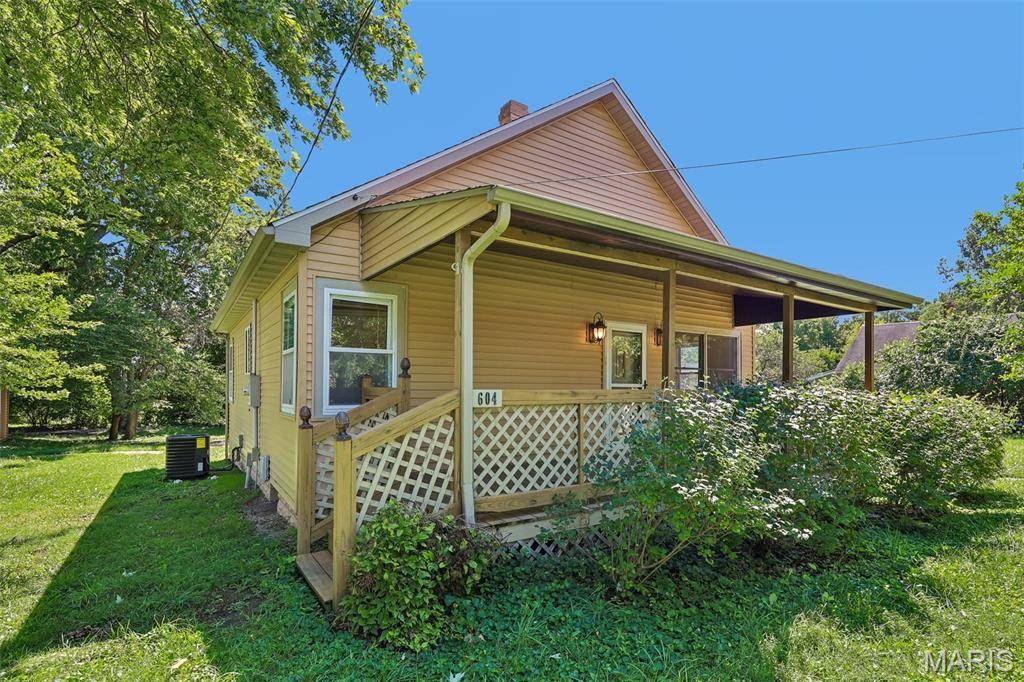 604 N 4th ST, Benld, IL 62009
