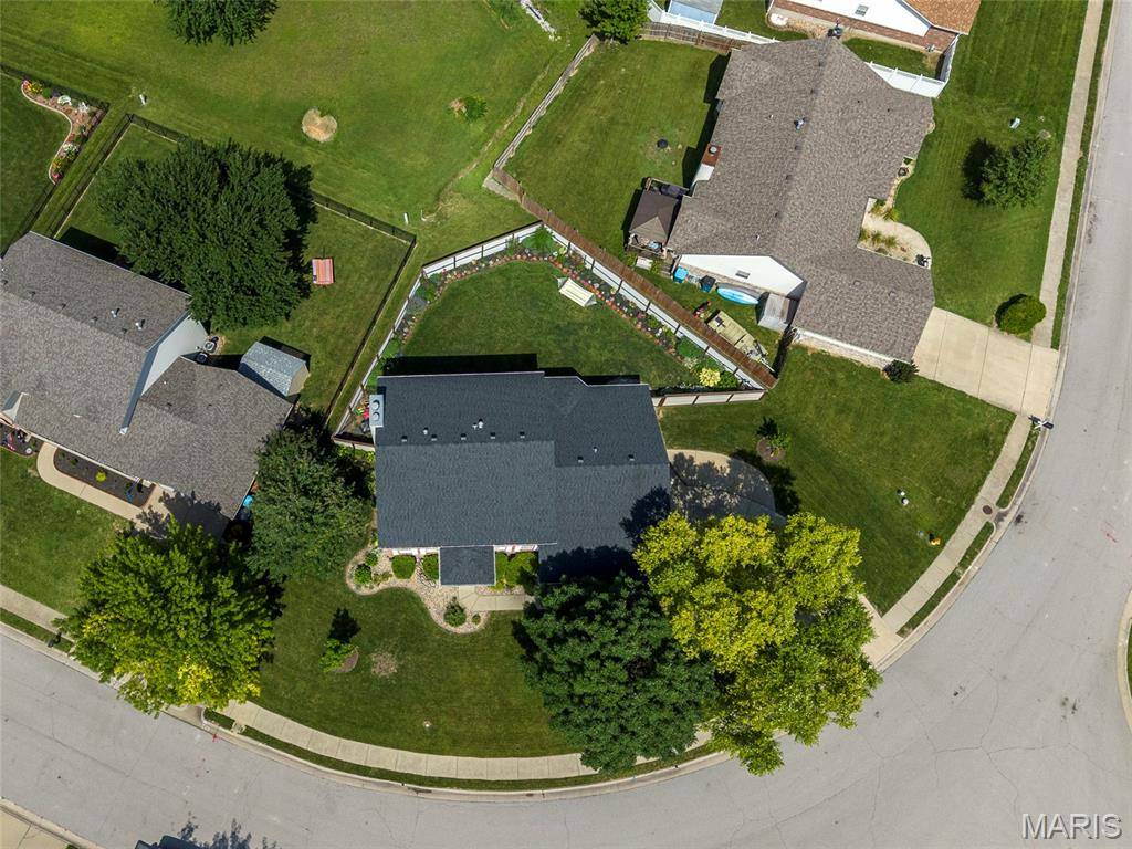 131 Saint Sabre DR, Belleville, IL 62226