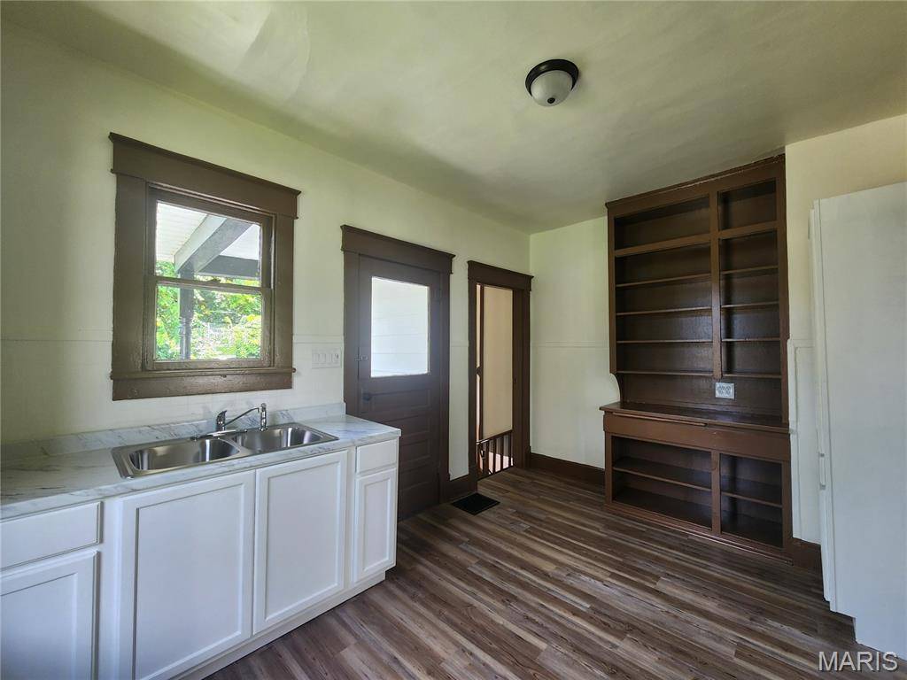 411 Augusta ST, Alton, IL 62002