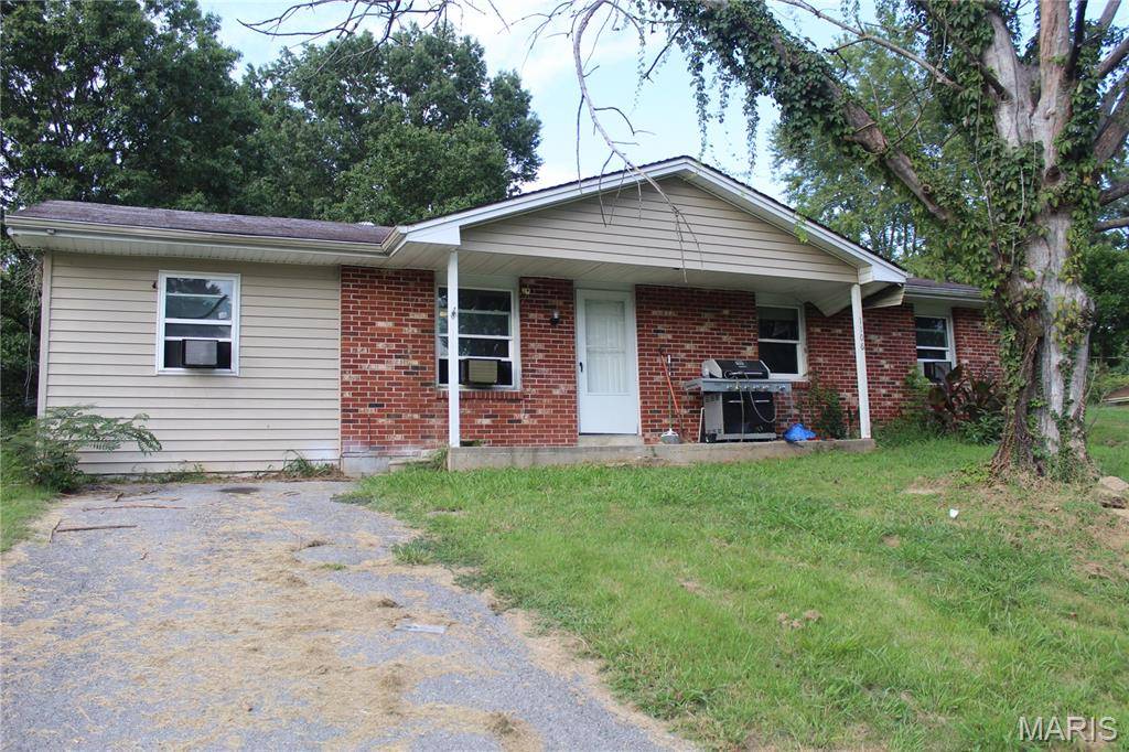 1106 Breezie LN, Cape Girardeau, MO 63701