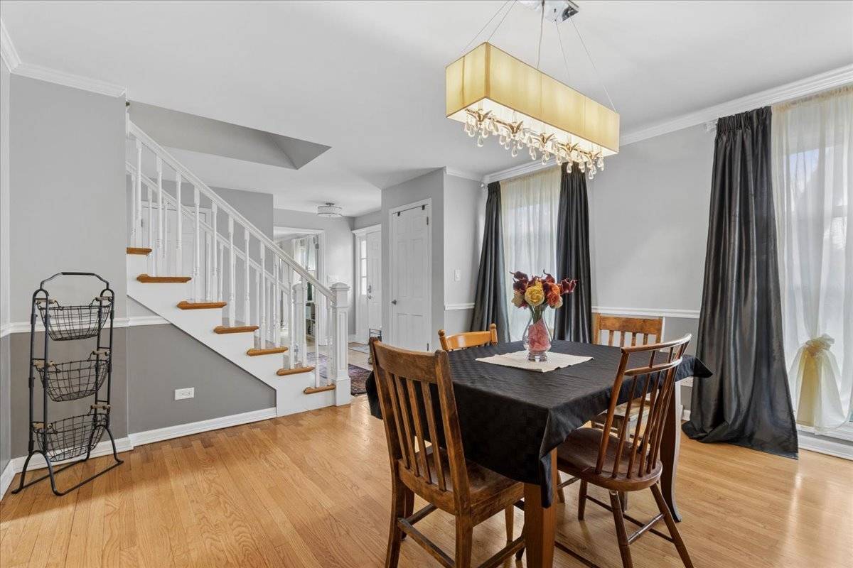 1419 E Main ST, Barrington, IL 60010