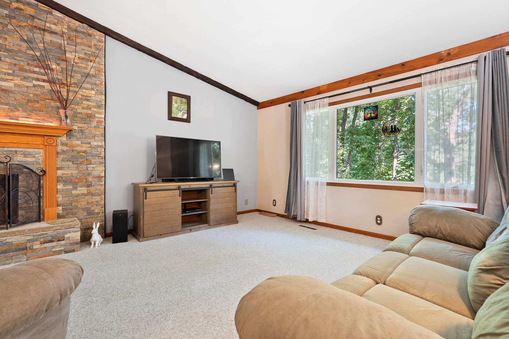 6507 WHITE DOE TRL, Rockford, IL 61102