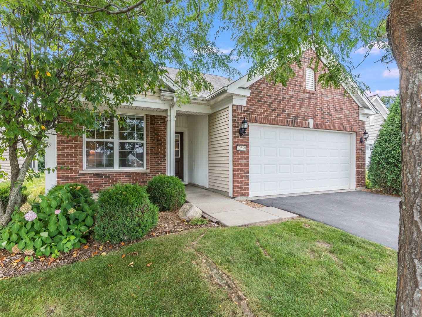 12599 MERITAGE CT, Huntley, IL 60142