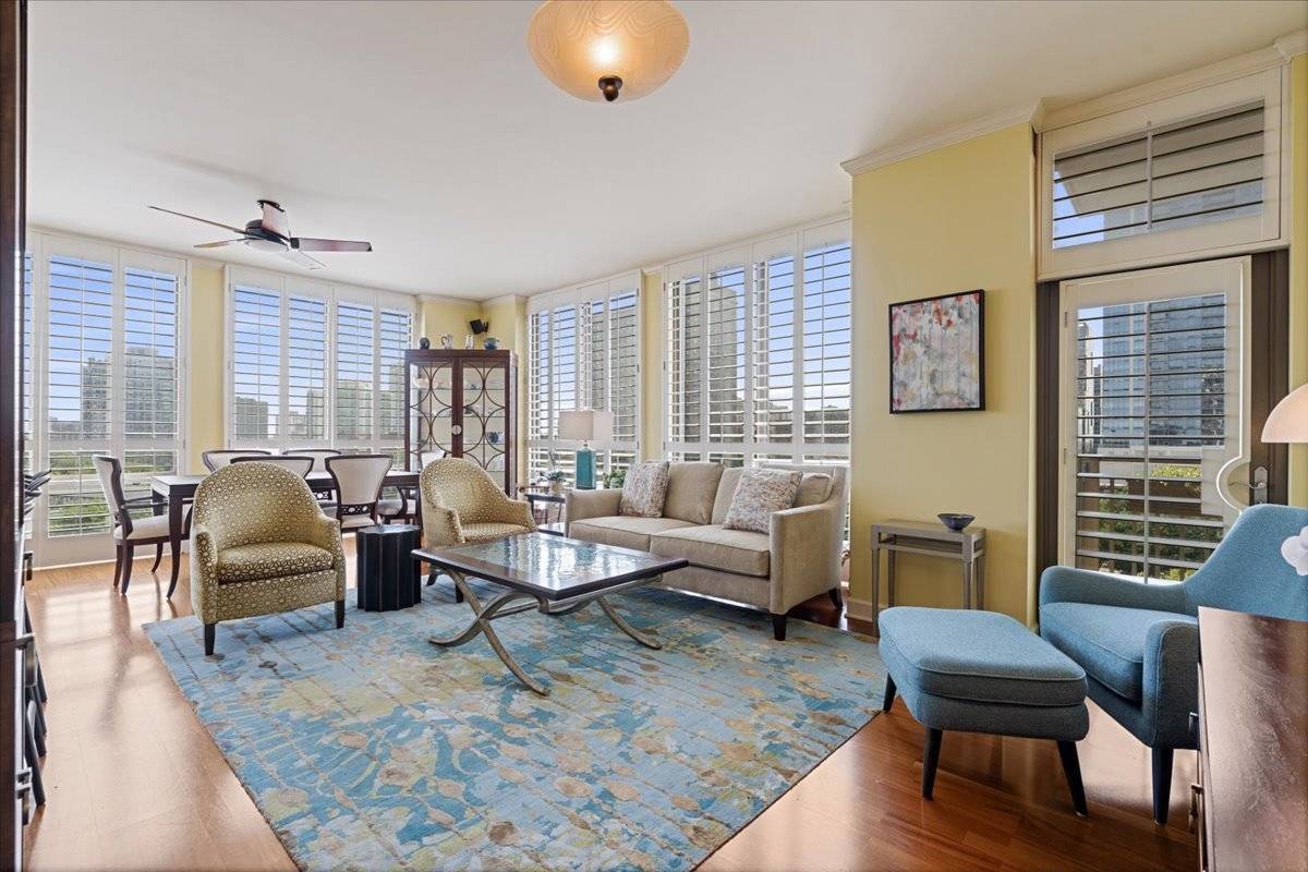 1335 S Prairie AVE #906, Chicago, IL 60605