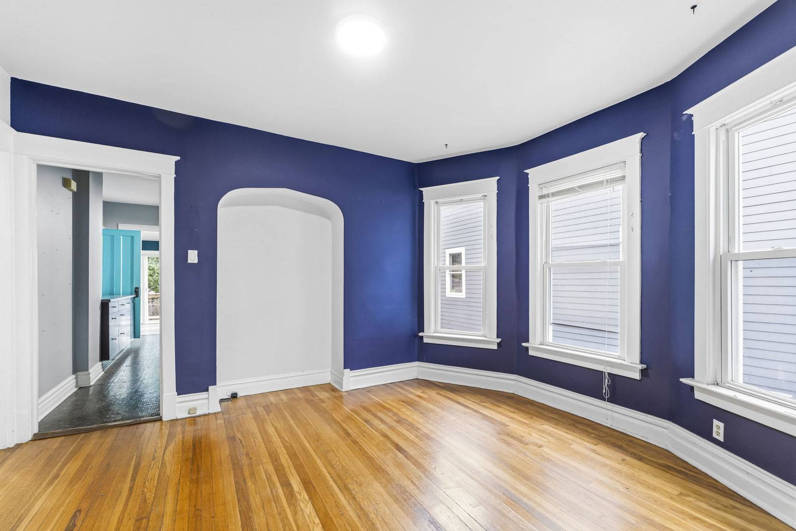 4043 N ALBANY AVE, Chicago, IL 60618