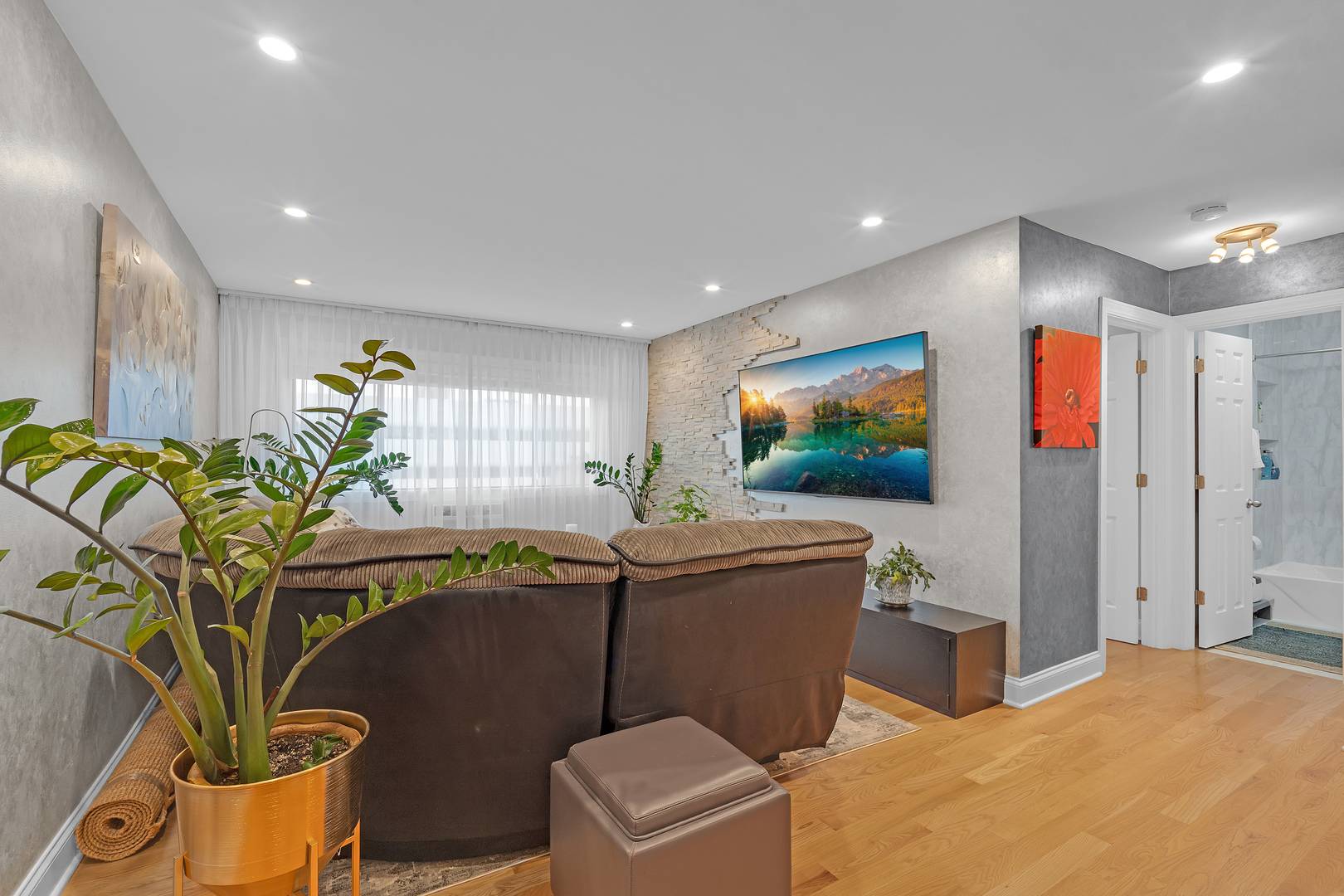 5358 N Cumberland AVE #421, Chicago, IL 60656