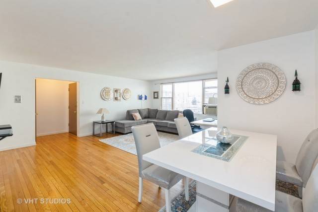 6127 N Seeley AVE #2C, Chicago, IL 60659