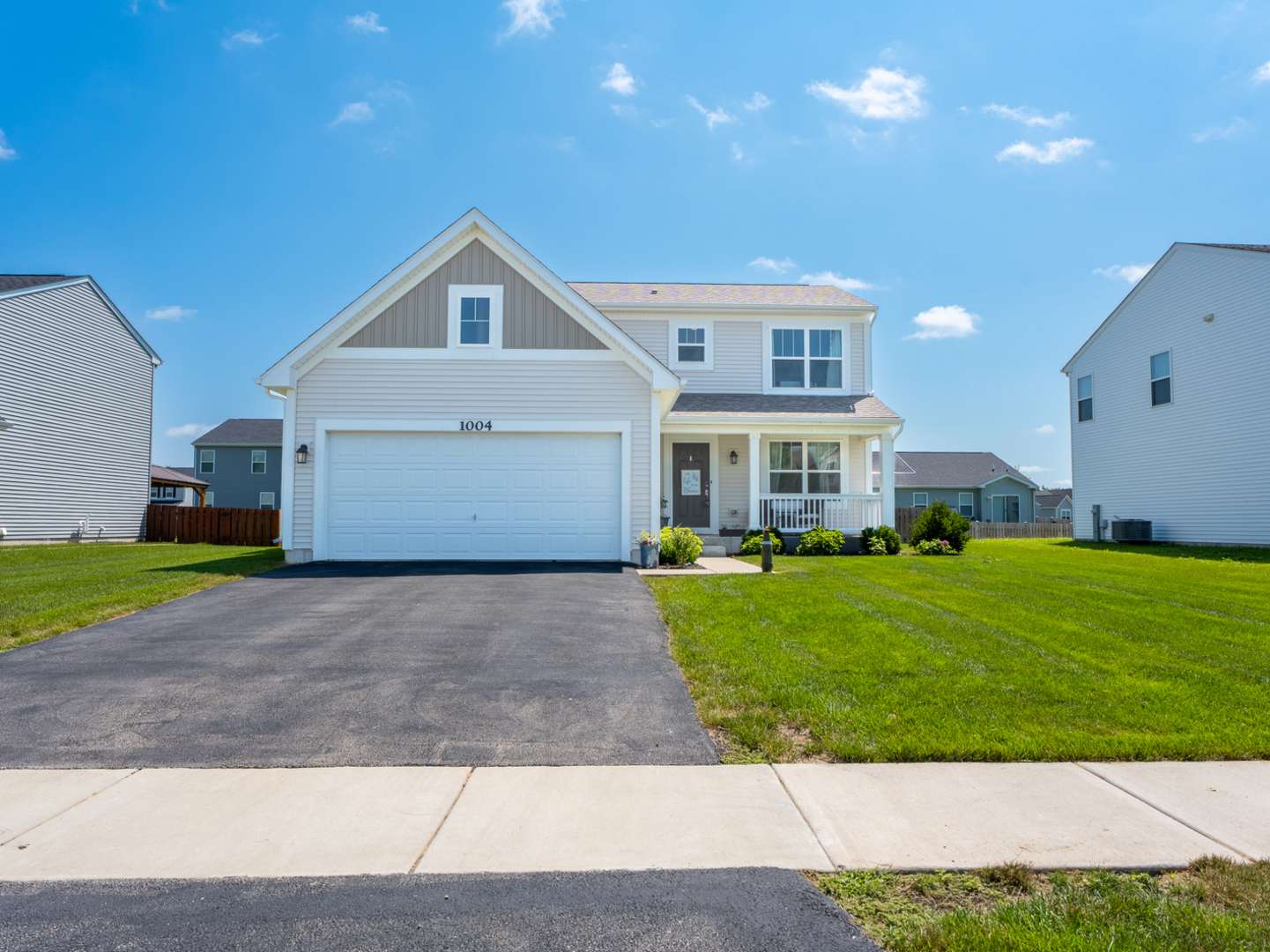 1004 Daniel ST, Plano, IL 60545