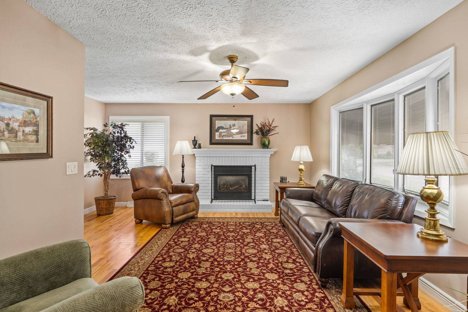 2226 E 33RD ST, Davenport, IA 52807