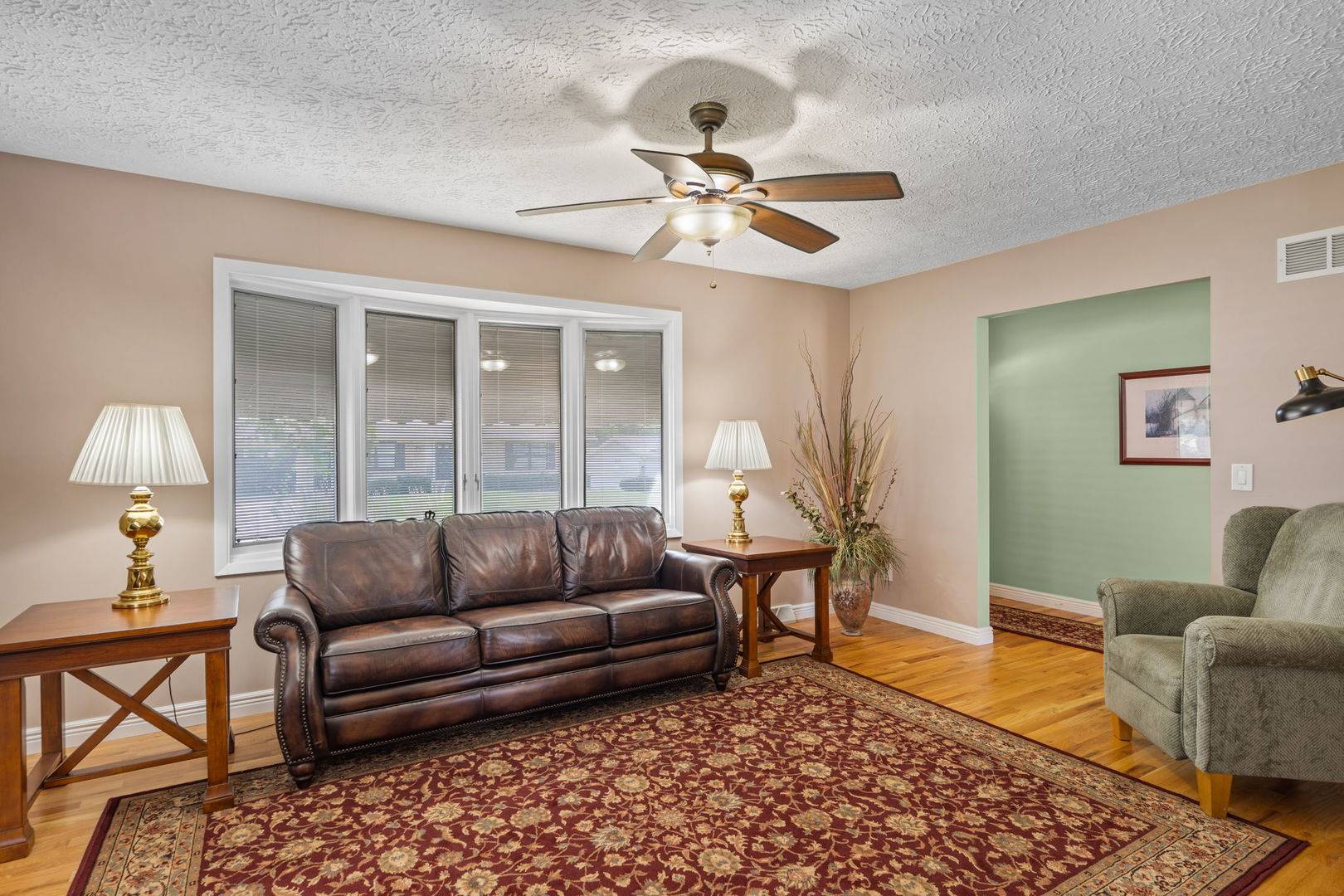 2226 E 33RD ST, Davenport, IA 52807
