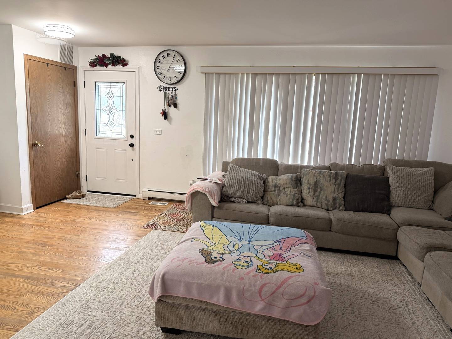 15W638 Virginia LN, Elmhurst, IL 60126